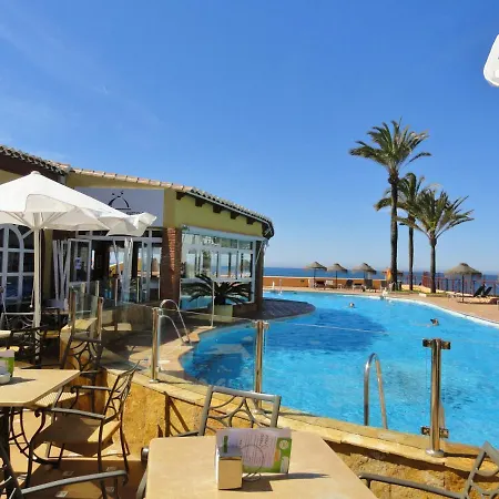 Dona Lola Claudia: Beachfront With Sea And Pool Views * Sitio de Calahonda